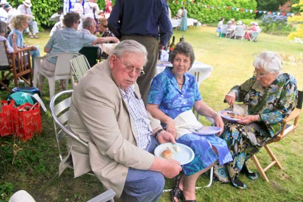 spire10thannivparty_0078.jpg
