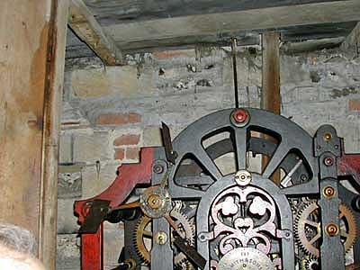 003-collingbourne-clock-mec